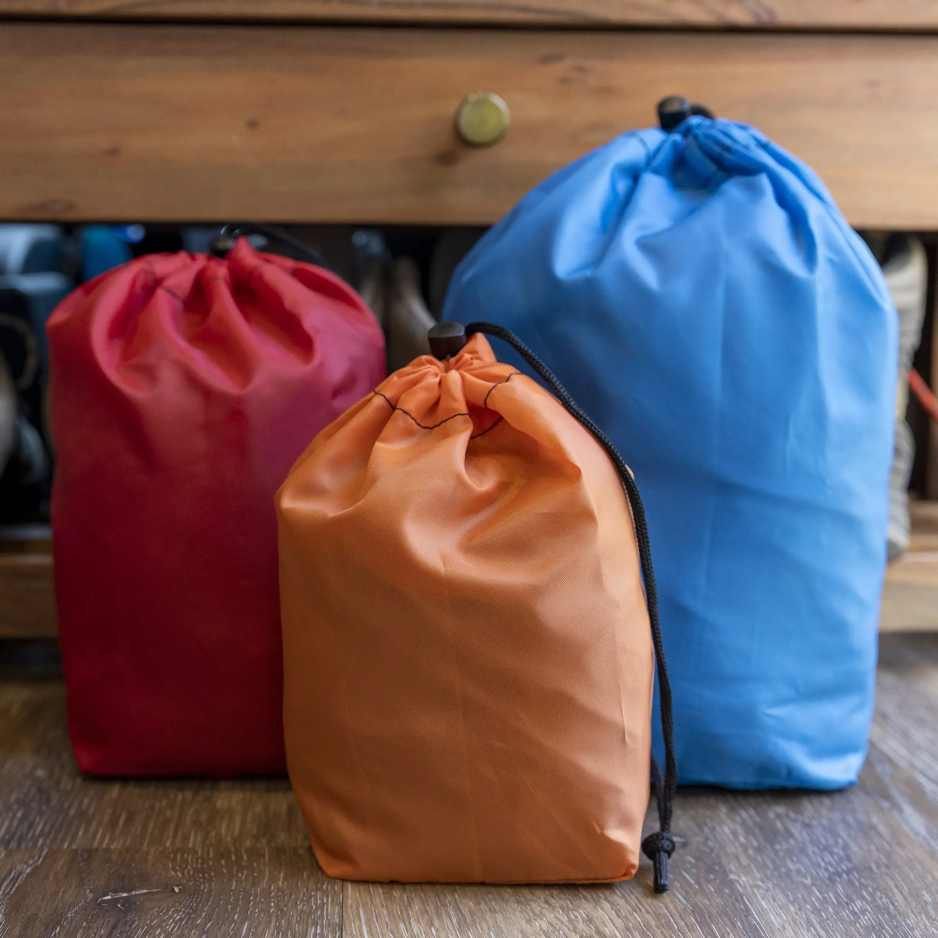 Гарантия подлинности. Сумка Ditty Bag, сумка из 3 предметов, 16,2 л, в ассортименте, унисекс, с застежкой на шнурке. Домашнее хозяйство
Гарантия подлинности. Сумка Ditty Bag, сумка из 3 предметов, 16,2 л, в ассортименте, унисекс, с застежкой на шнурке. Домашнее хозяйство
