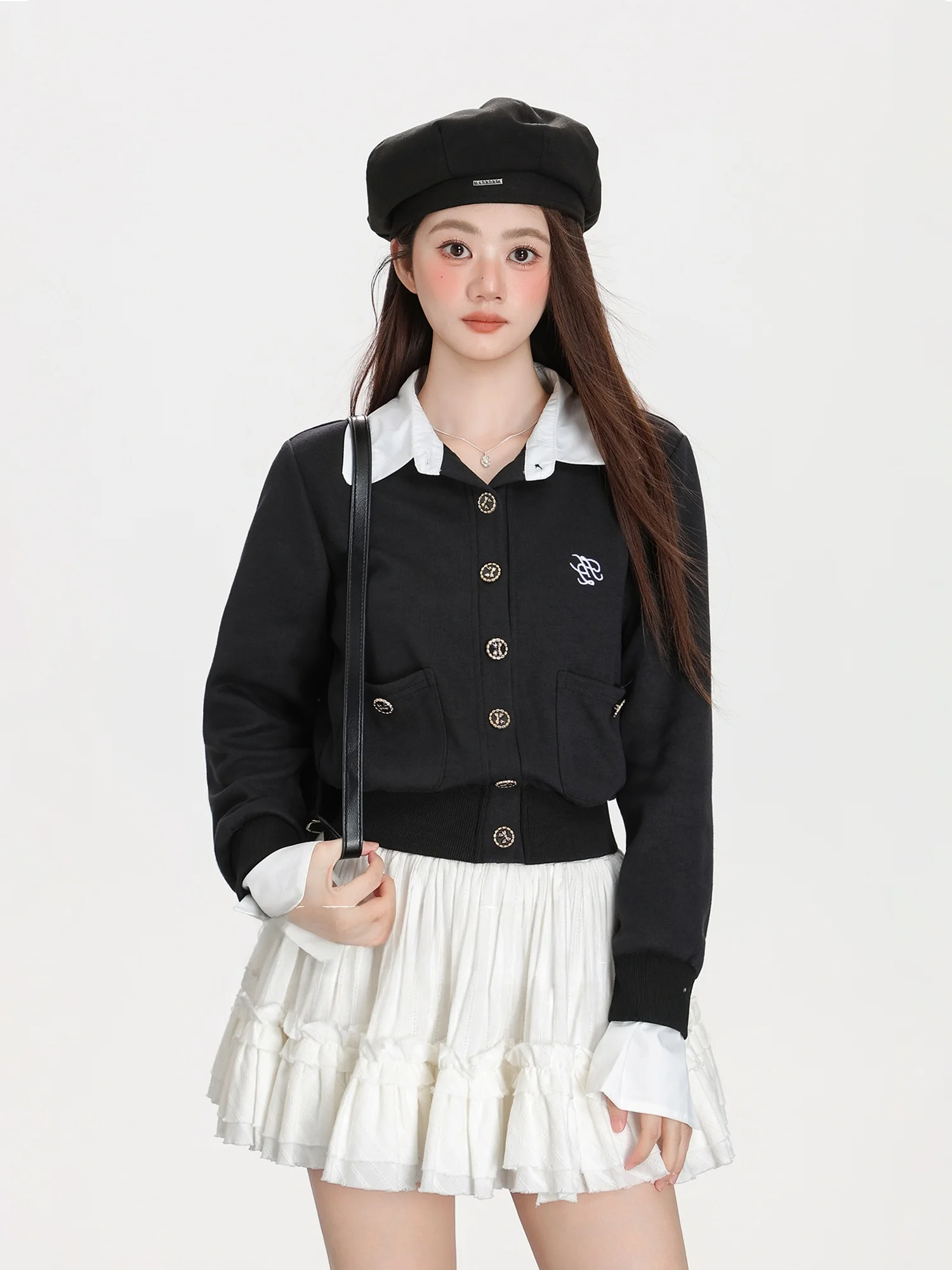 Женский вязаный кардиган в стиле College, приталенный, с цветными блоками, осенняя новинка, корейский стиль, имитация двухслойности
Женский вязаный кардиган в стиле College, приталенный, с цветными блоками, осенняя новинка, корейский стиль, имитация двухслойности