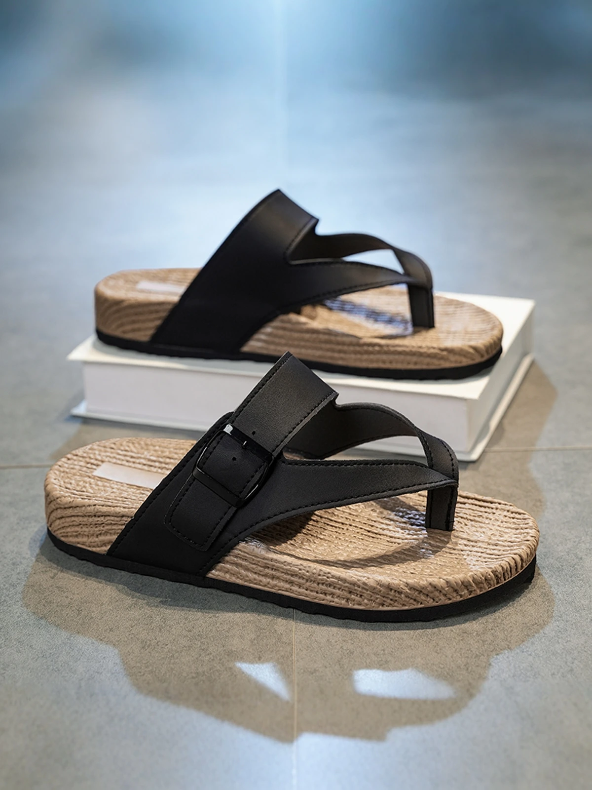 Men's Summer 2026 New Outdoor Wearable Anti-Slip Wear-Resistant Casual Thong Slippers High Friction Rubber Sole Birk-like Sli...
Men's Summer 2026 New Outdoor Wearable Anti-Slip Wear-Resistant Casual Thong Slippers High Friction Rubber Sole Birk-like Sli...