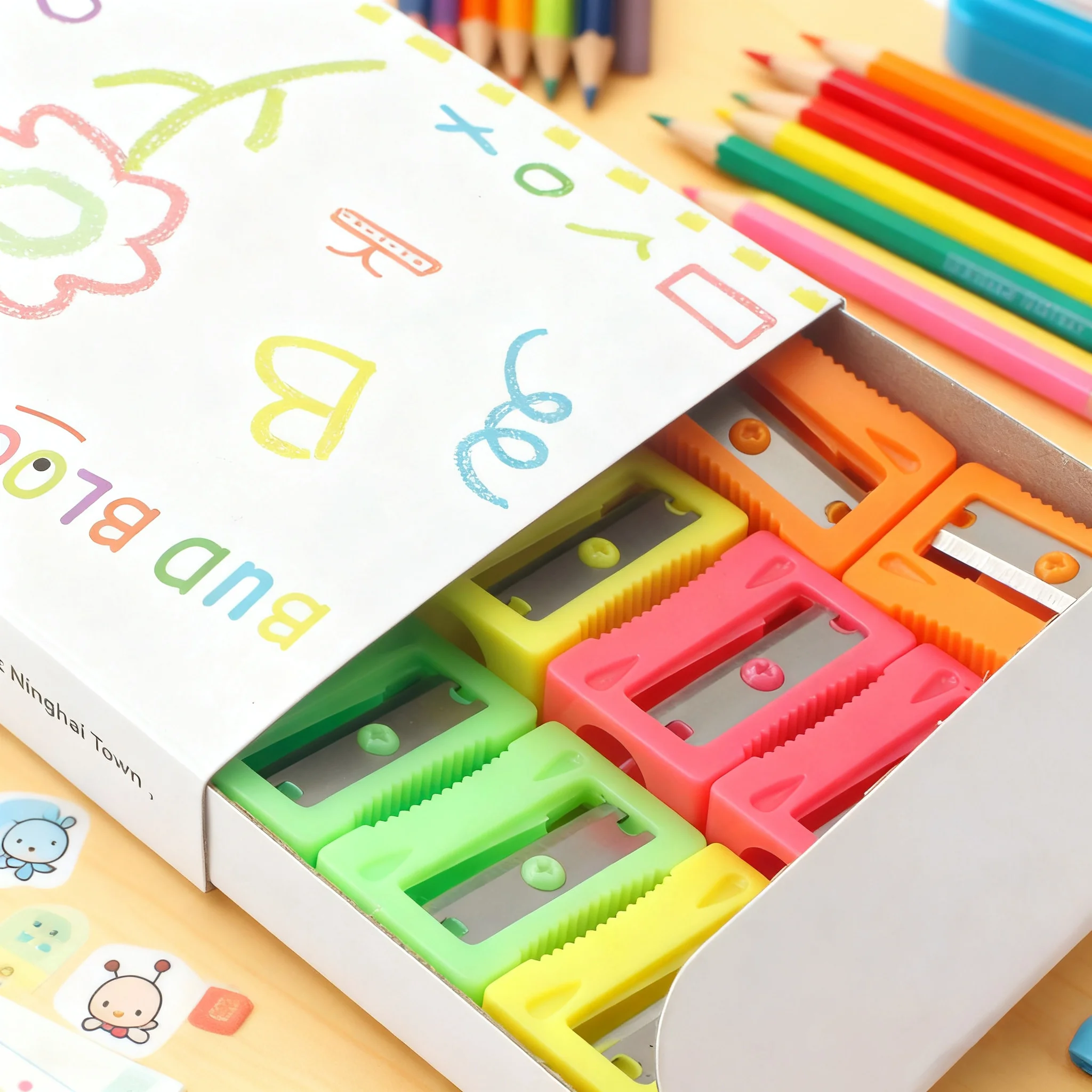 14PCS Single Hole Mini Sharpener,Compact and easy to store,Suitable for Various Scenarios e.g., Schools and Offices
14PCS Single Hole Mini Sharpener,Compact and easy to store,Suitable for Various Scenarios e.g., Schools and Offices