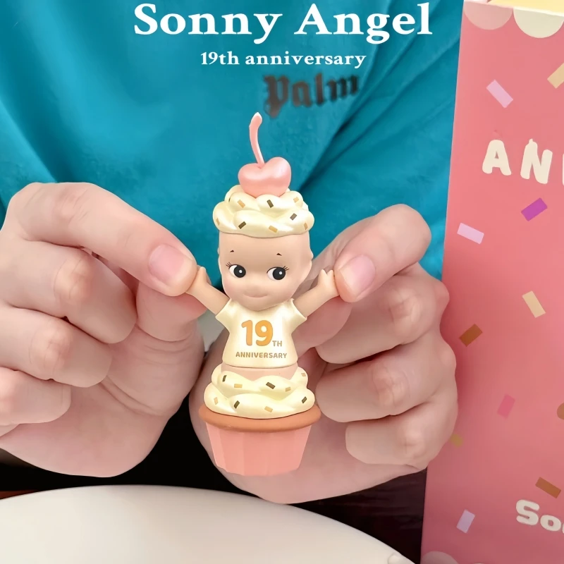 New Hot Genuine Sonnyangel 19th Anniversary Series Limited Edition Hanging Card High-Quality Desktop Decoration Ornament Gifts
New Hot Genuine Sonnyangel 19th Anniversary Series Limited Edition Hanging Card High-Quality Desktop Decoration Ornament Gifts