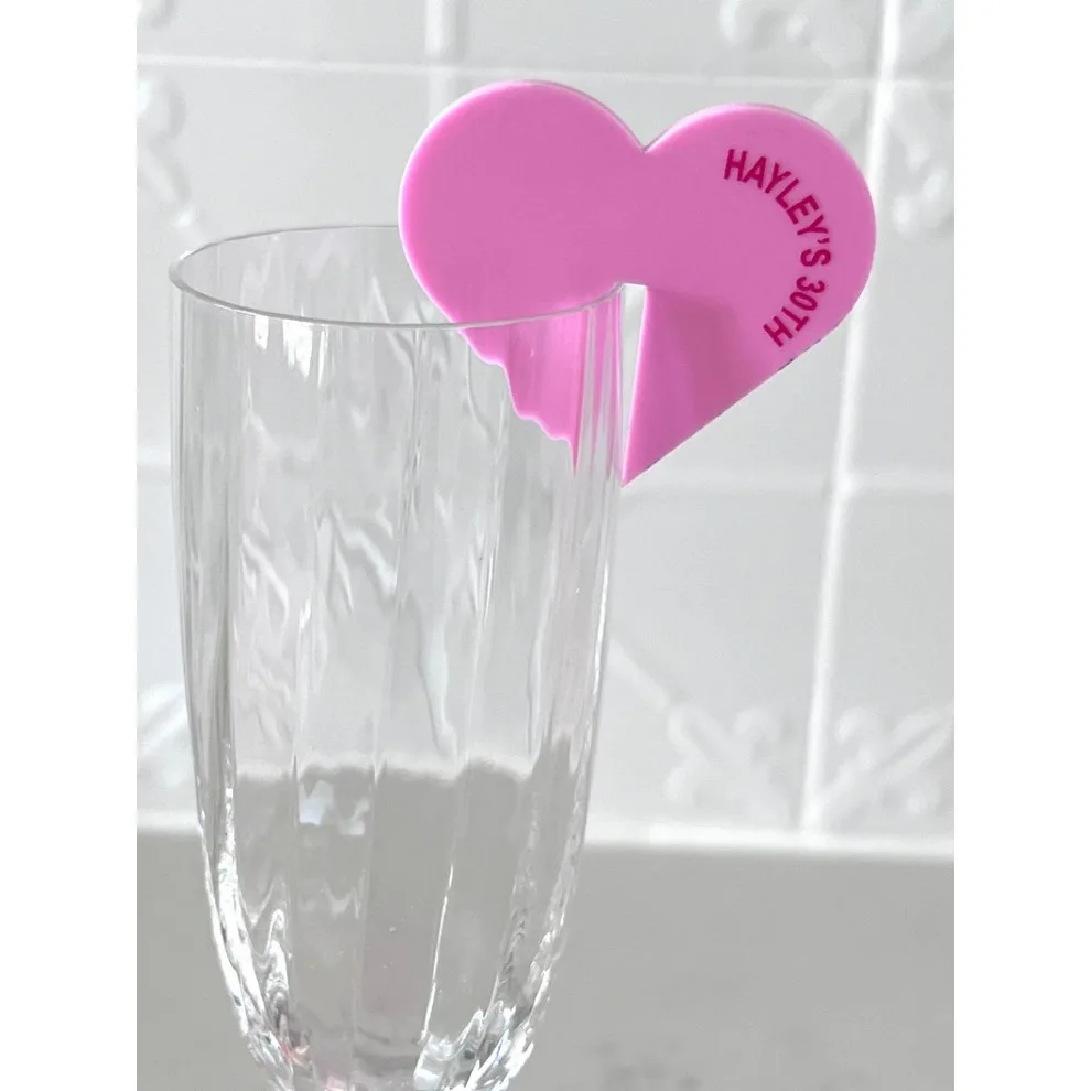 Heart Hanging Drink Tag Stemless Tag Accessories Stirrer Acrylic Name Card Place Card Place Setting Wedding
Heart Hanging Drink Tag Stemless Tag Accessories Stirrer Acrylic Name Card Place Card Place Setting Wedding