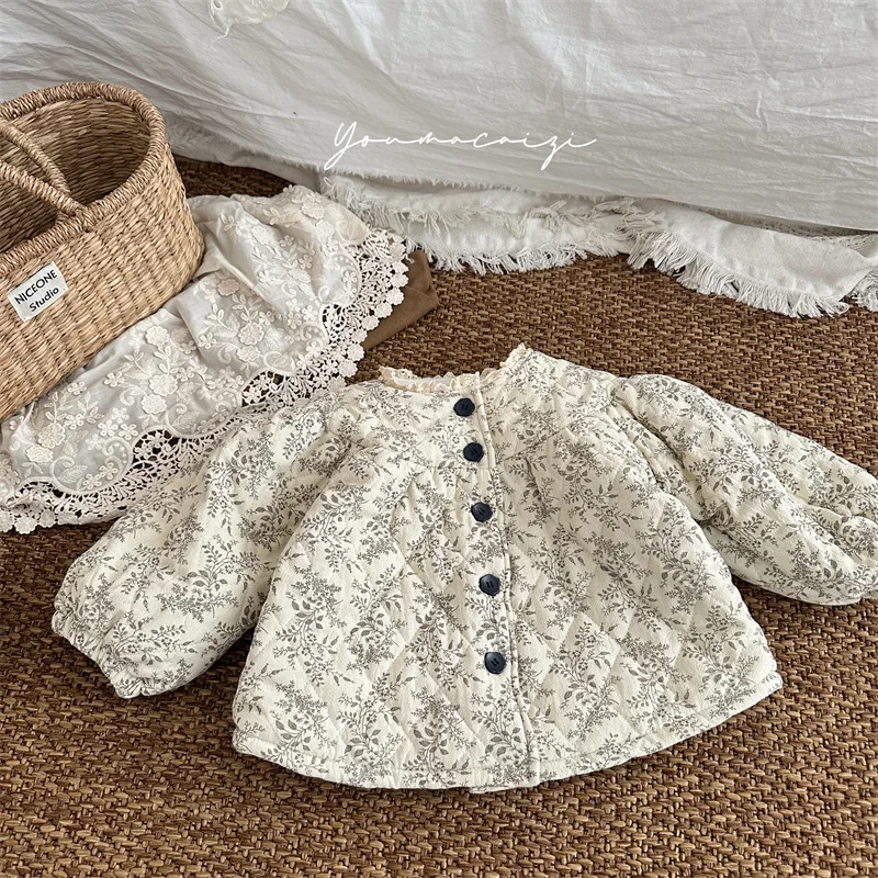 Winter New Products Girls Floral Fleece Padded Jacket Children's Baby Fleece Thickened Cotton Clothes Fashion
Winter New Products Girls Floral Fleece Padded Jacket Children's Baby Fleece Thickened Cotton Clothes Fashion