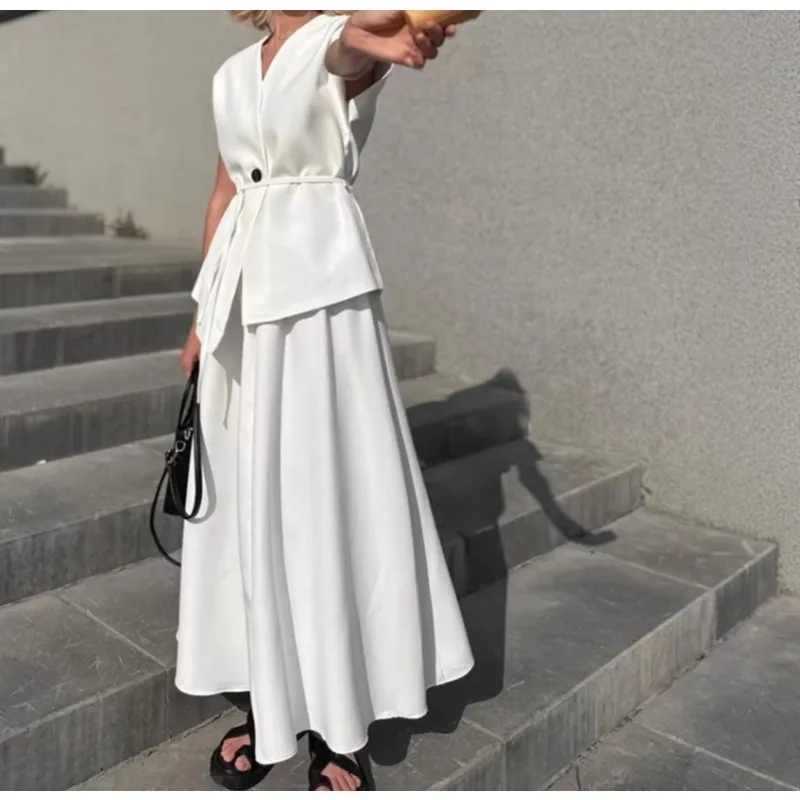 White Temperament Waist Lace-up Suit Women's High-end Sense One-button Short-sleeved V-neck Top A-shaped Skirt Two-piece Set
White Temperament Waist Lace-up Suit Women's High-end Sense One-button Short-sleeved V-neck Top A-shaped Skirt Two-piece Set