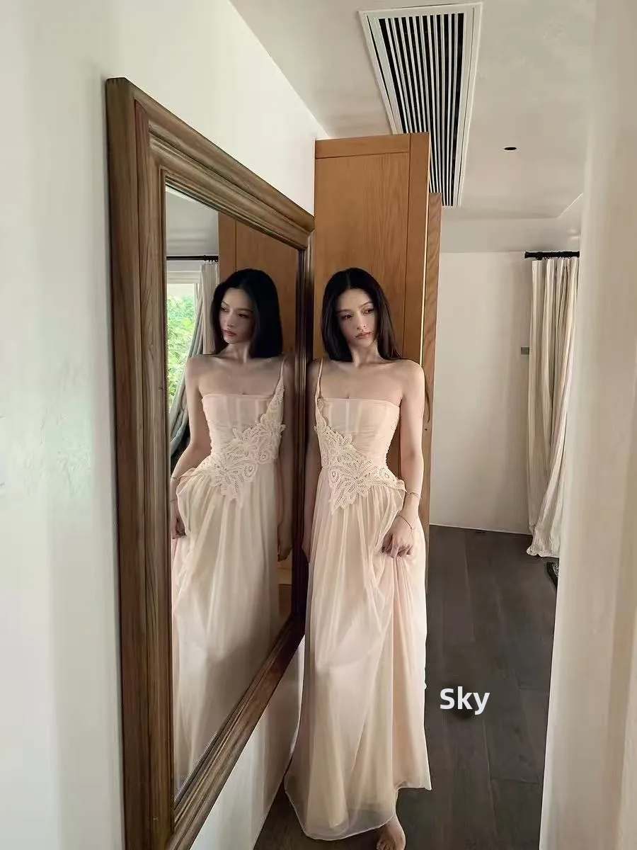 Summer New Korean Style Long Fishbone Splice Net Sleeveless Women's Dress Slimming Waist Cinched Casual H-Shape A-Line Dress
Summer New Korean Style Long Fishbone Splice Net Sleeveless Women's Dress Slimming Waist Cinched Casual H-Shape A-Line Dress