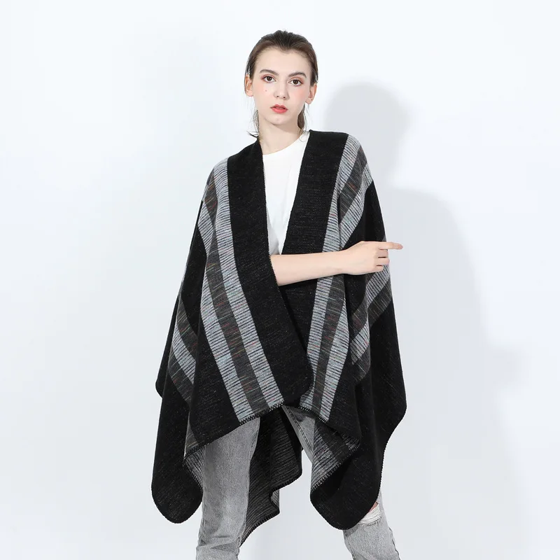 Faionable Autumn Winter Ladies' Embroidered awl Color Silk Camere Asymmetrical Poncho Home Comfortable Wrap Scarf
Faionable Autumn Winter Ladies' Embroidered awl Color Silk Camere Asymmetrical Poncho Home Comfortable Wrap Scarf