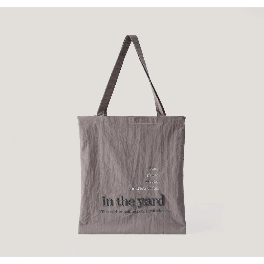 Green Nylon Oxford Cloth Double-layer Literary Three-dimensional Embroidery Large-capacity Shopping Bag Storage Bag
Green Nylon Oxford Cloth Double-layer Literary Three-dimensional Embroidery Large-capacity Shopping Bag Storage Bag