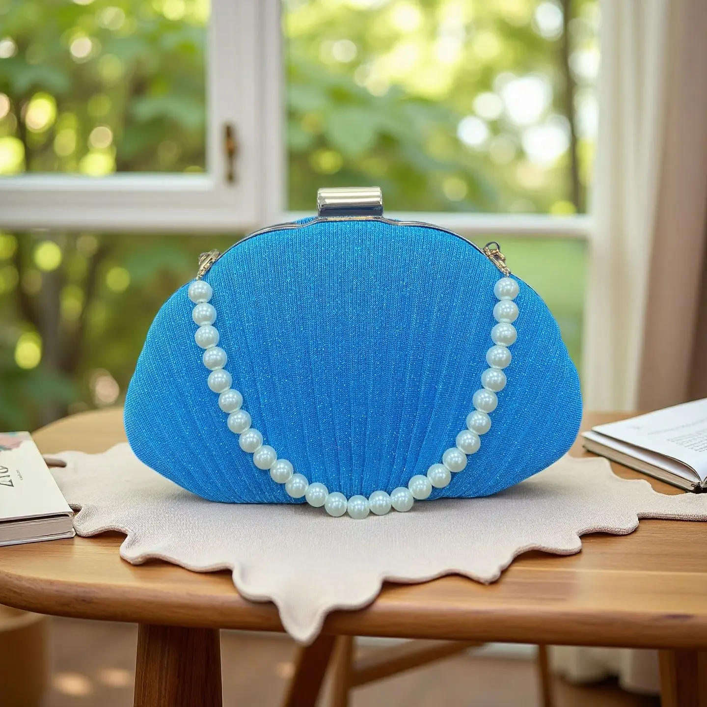 New shell pleated glitter dinner clutch bag women's banquet evening bag evening dress handbag Chinese cheongsam bag
New shell pleated glitter dinner clutch bag women's banquet evening bag evening dress handbag Chinese cheongsam bag