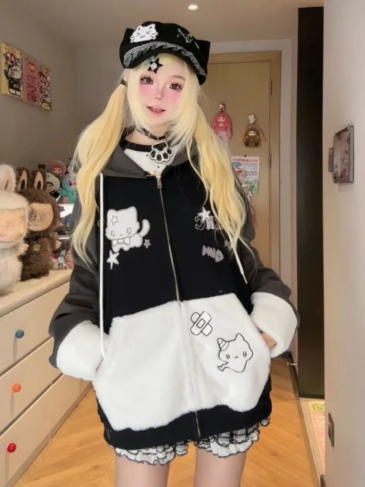 Fashion Casual Kawaii Zipper Hooded Long Sleeve Coat Japanese Embroidery Kitty Lovely Hoodie Design Warm Sweet Loose Cardigan
Fashion Casual Kawaii Zipper Hooded Long Sleeve Coat Japanese Embroidery Kitty Lovely Hoodie Design Warm Sweet Loose Cardigan