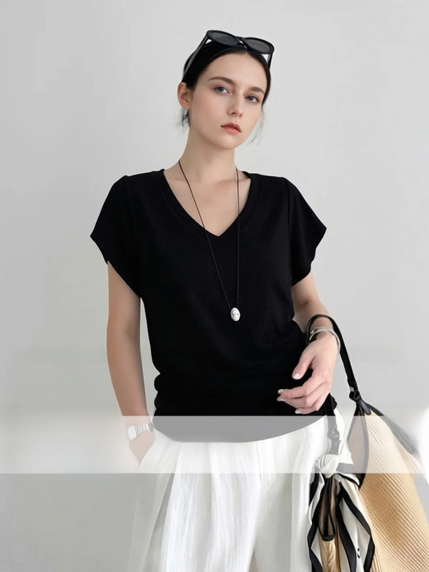 Korean Faion Ruche Detail Wool Blend ort Sve V-Ne T-irt Women's Commute Basic Staable Color Long Top
Korean Faion Ruche Detail Wool Blend ort Sve V-Ne T-irt Women's Commute Basic Staable Color Long Top