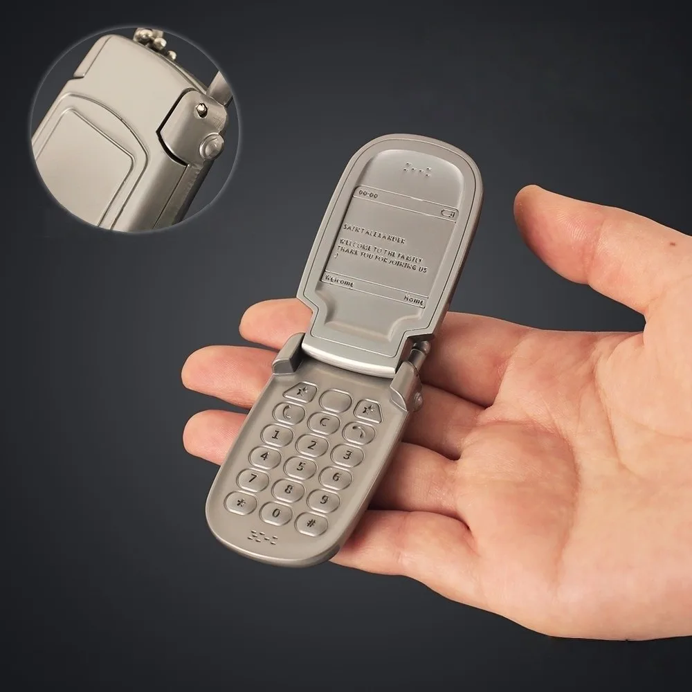 Alloy Flip Phone Keychain Hanging Retro Mini Phone Model Pendant Y2K Punk Foldable Phone Shape Key Ring Backpack Accessories
Alloy Flip Phone Keychain Hanging Retro Mini Phone Model Pendant Y2K Punk Foldable Phone Shape Key Ring Backpack Accessories