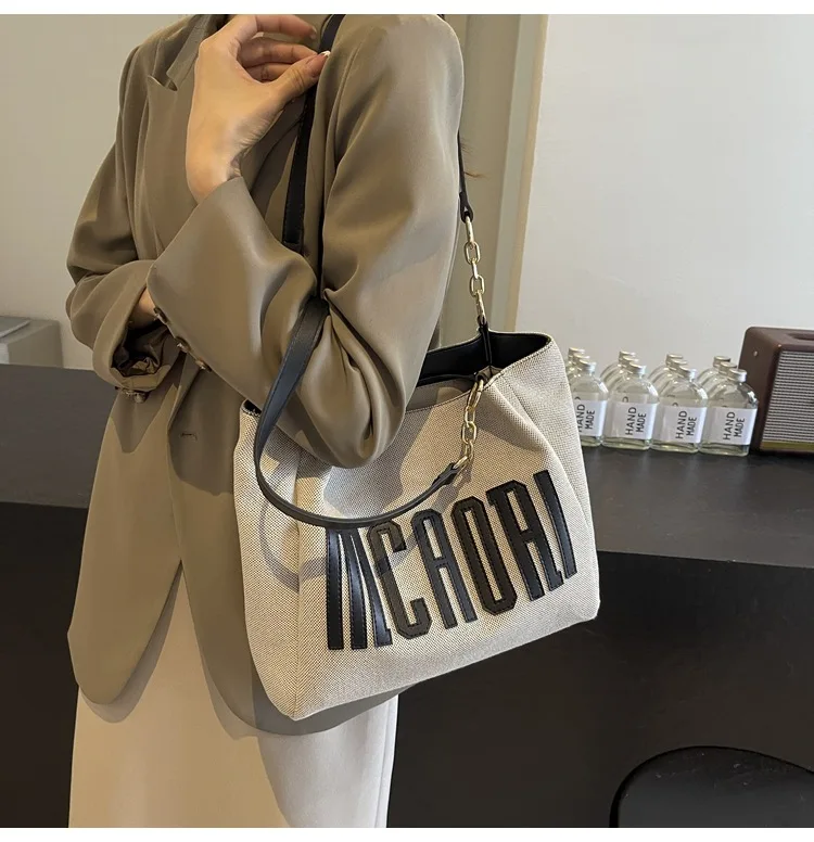 Autumn Large Capacity Hobo Bag 2025 - Chic Crossbody Tote with Soft Leather Texture
Autumn Large Capacity Hobo Bag 2025 - Chic Crossbody Tote with Soft Leather Texture