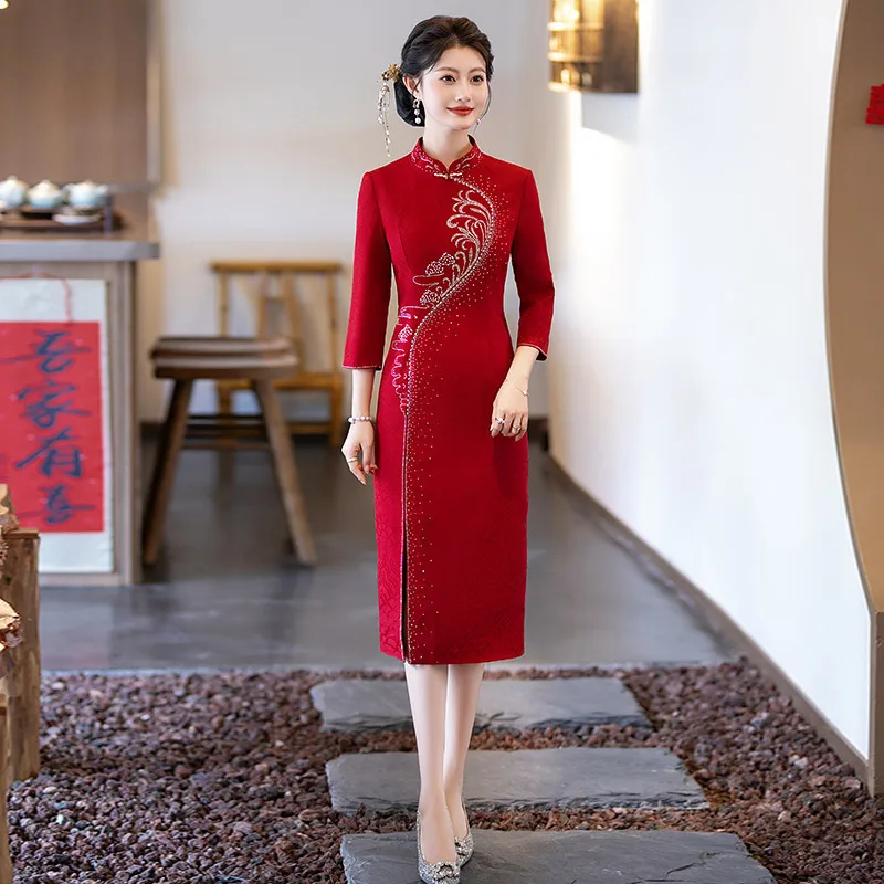 High End Red Fashion Temperament Evening Gown Temperament Long Sleeved Qipao Women's Banquet New Qipao
High End Red Fashion Temperament Evening Gown Temperament Long Sleeved Qipao Women's Banquet New Qipao