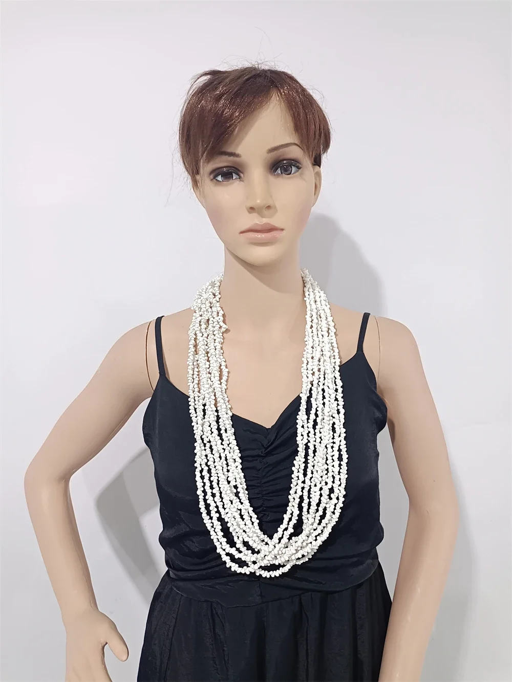 Japanese Hawaiian Style Hanging Mongo shell Lei - 10 strands Necklace For Beach Party Holiday Celebration Accessory
Japanese Hawaiian Style Hanging Mongo shell Lei - 10 strands Necklace For Beach Party Holiday Celebration Accessory