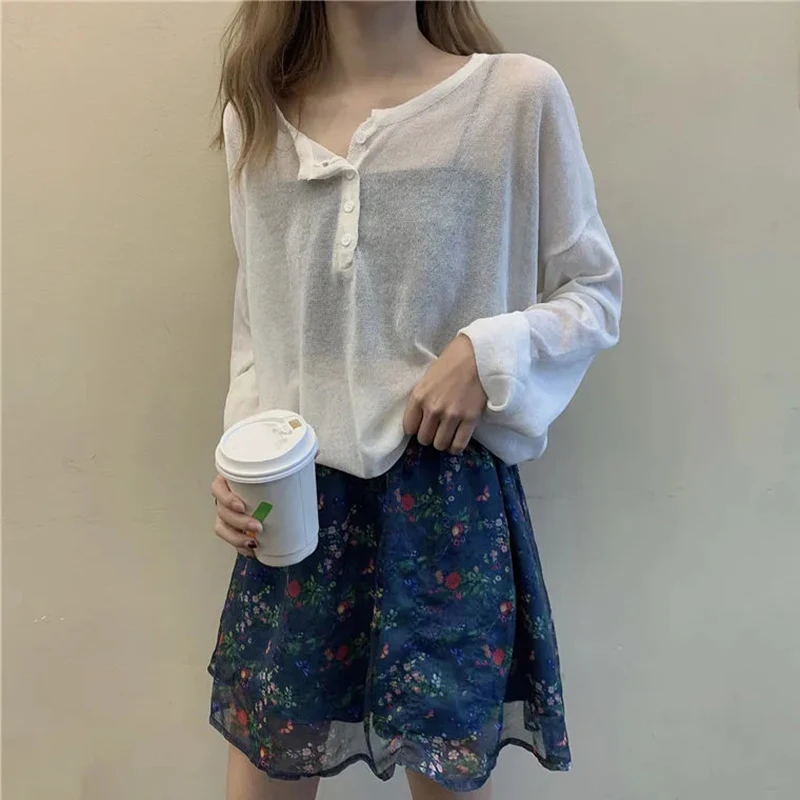 Summer Button Sun Protection Blouse for Women Summer Korean Loose Beach O Neck T Shirt Female Solid Simple Transparent Tees
Summer Button Sun Protection Blouse for Women Summer Korean Loose Beach O Neck T Shirt Female Solid Simple Transparent Tees