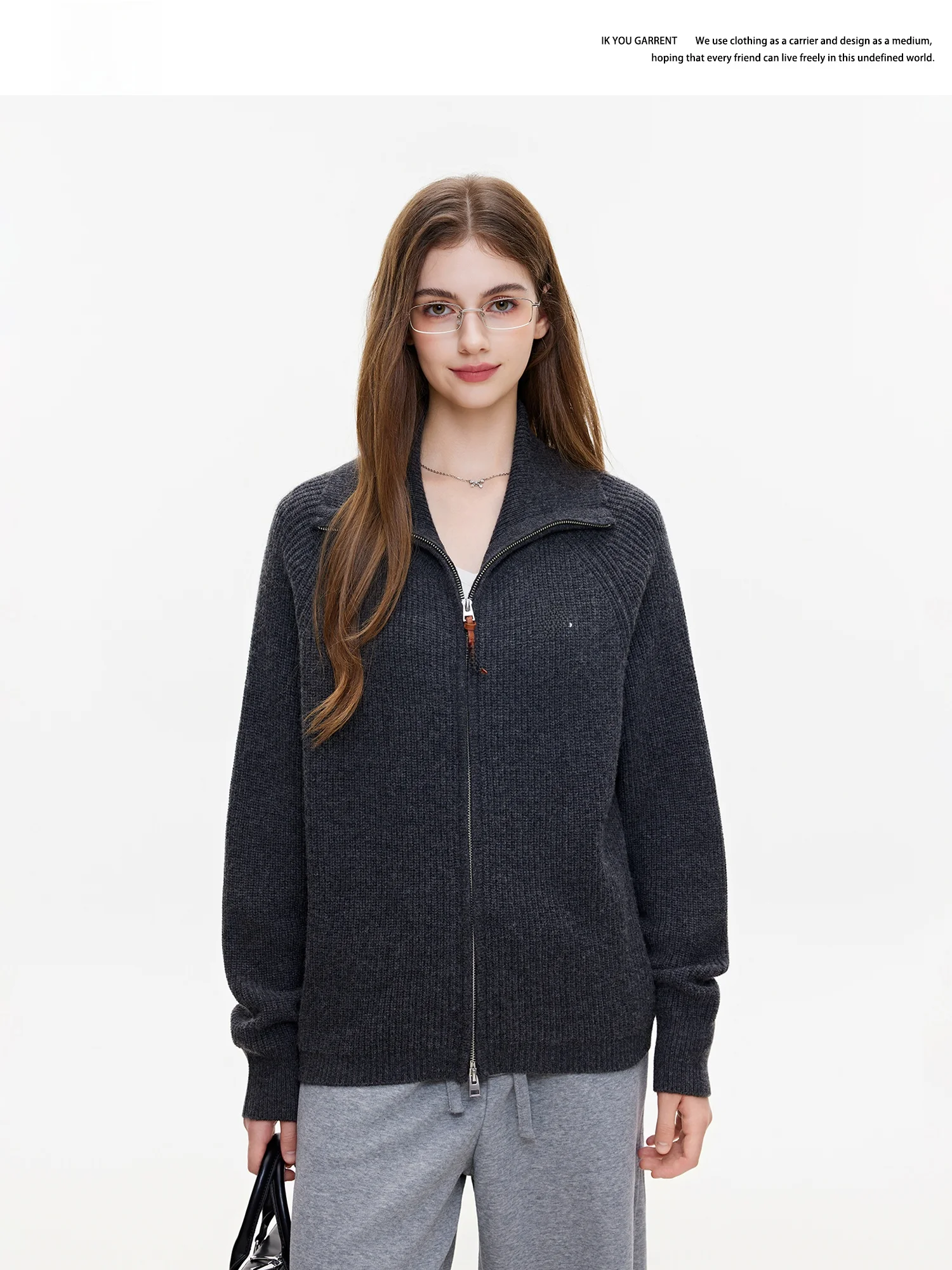 Шерстяной вязаный открытый кардиган с двойной молнией, женская верхняя одежда, осень-зима, новый универсальный свитер Lazy Sle Ikyou Premium Feel
Шерстяной вязаный открытый кардиган с двойной молнией, женская верхняя одежда, осень-зима, новый универсальный свитер Lazy Sle Ikyou Premium Feel