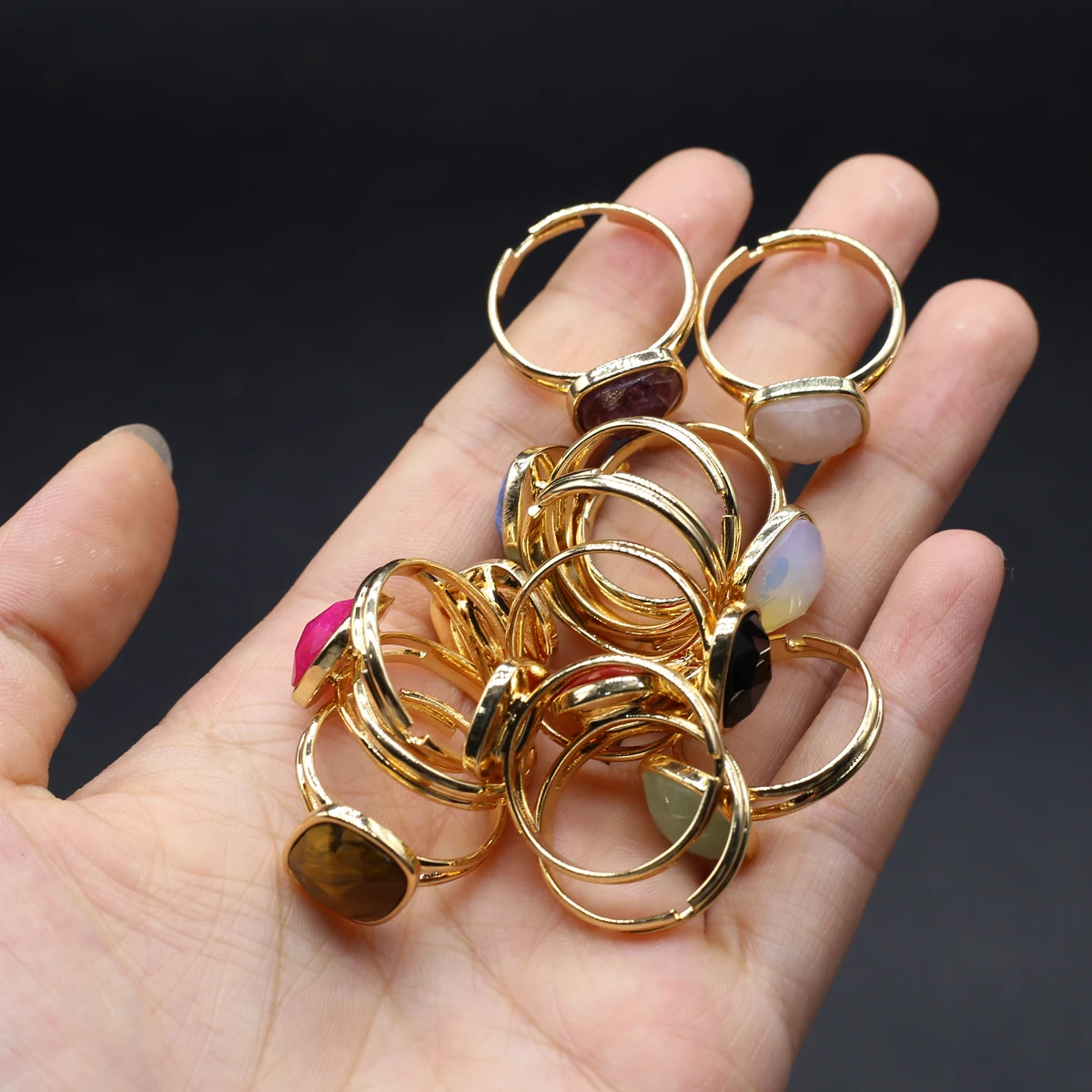 7PCS Wholesale Stylish Square Natural Stone Amethysts Shell Ring Women Waterproof Stylish Golden Finger Ring Party Gift Jewelry
7PCS Wholesale Stylish Square Natural Stone Amethysts Shell Ring Women Waterproof Stylish Golden Finger Ring Party Gift Jewelry