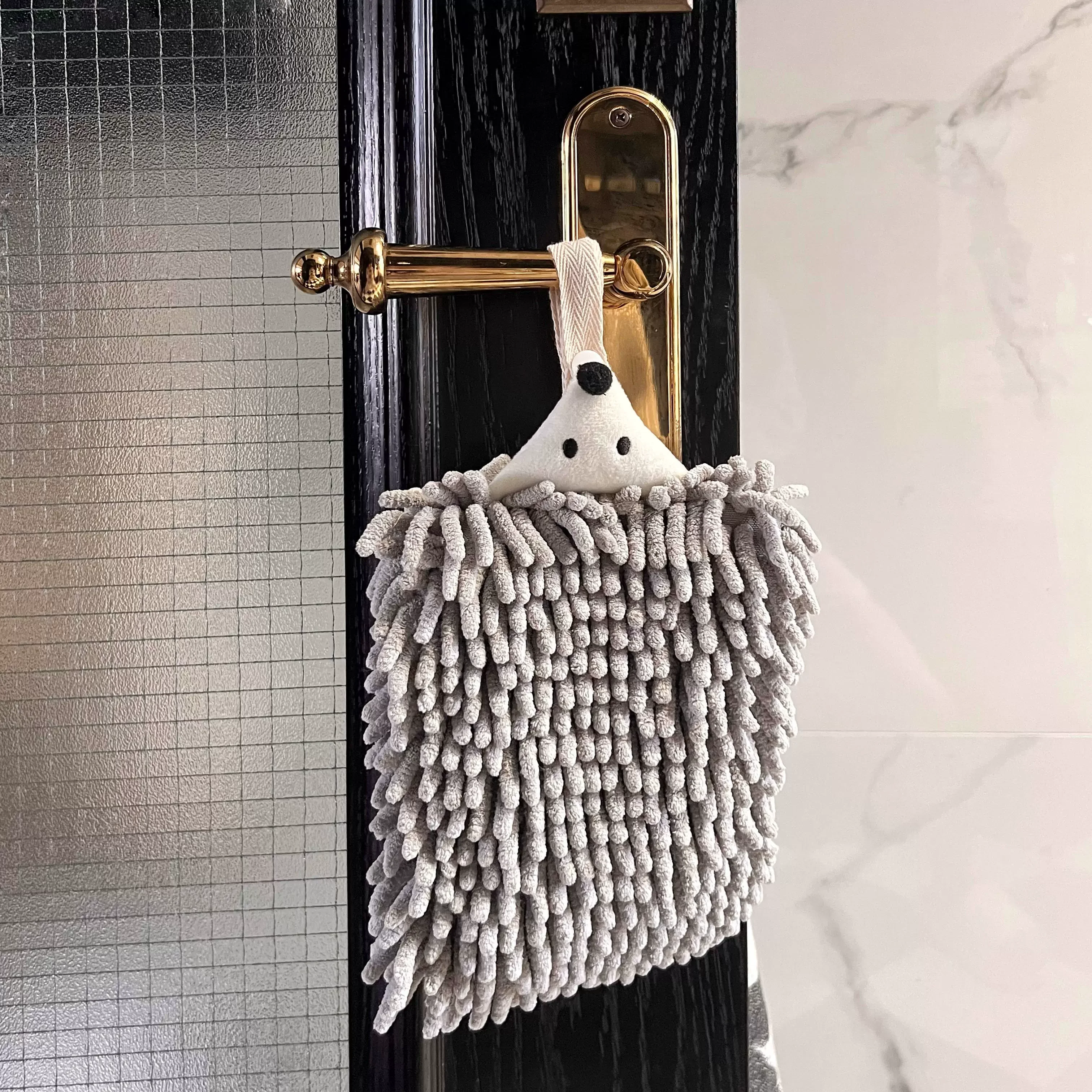 Hang a handkerchief to absorb water and dry quickly Kitchen wiping cloth to wipe hands Thick wiping cloth to wipe hands
Hang a handkerchief to absorb water and dry quickly Kitchen wiping cloth to wipe hands Thick wiping cloth to wipe hands