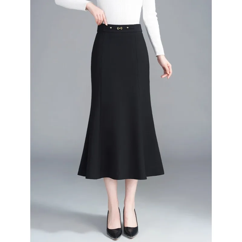 Black Midi Skirt for Women, and Winter, Elegant Long A-Line Skirt with Draped Effect, Bodycon Skirt
Black Midi Skirt for Women, and Winter, Elegant Long A-Line Skirt with Draped Effect, Bodycon Skirt