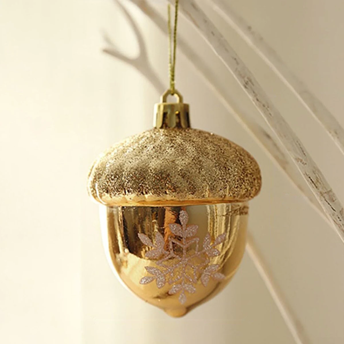 3 Pack Plastic Hazelnut Pendants Christmas Tree Hanging Ornaments Festive Decorations Gold and Pink for Home Decoration
3 Pack Plastic Hazelnut Pendants Christmas Tree Hanging Ornaments Festive Decorations Gold and Pink for Home Decoration