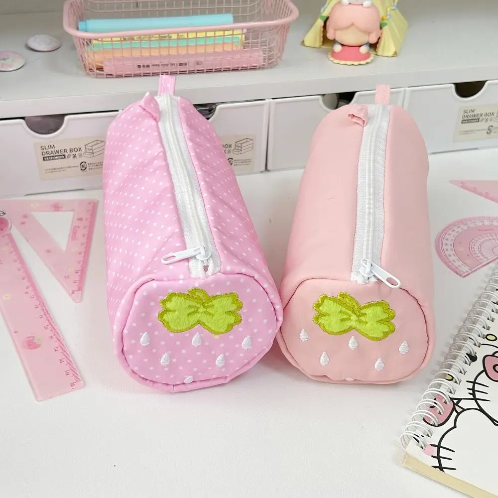 INS Strawberry Embroidery Pen Bag Portable Large Capacity Pencil Case Multi-functional Stationery Pouch School Supplies
INS Strawberry Embroidery Pen Bag Portable Large Capacity Pencil Case Multi-functional Stationery Pouch School Supplies