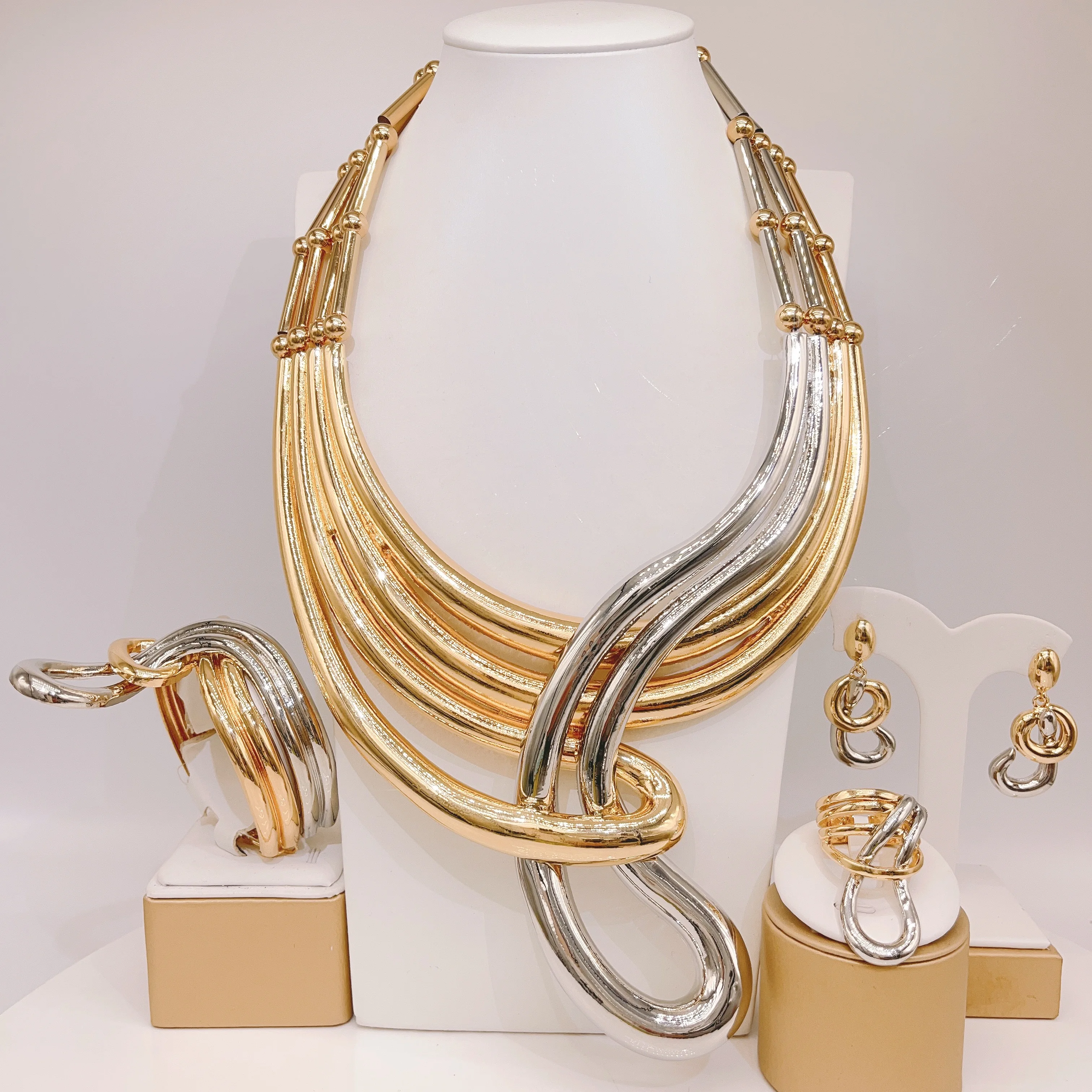 Yulaili New Brazilian Jewelry Set 24 k Gold Plated High Quality Fashion Jewelry Necklace African Jewelry Earrings Rings Bangles
Yulaili New Brazilian Jewelry Set 24 k Gold Plated High Quality Fashion Jewelry Necklace African Jewelry Earrings Rings Bangles