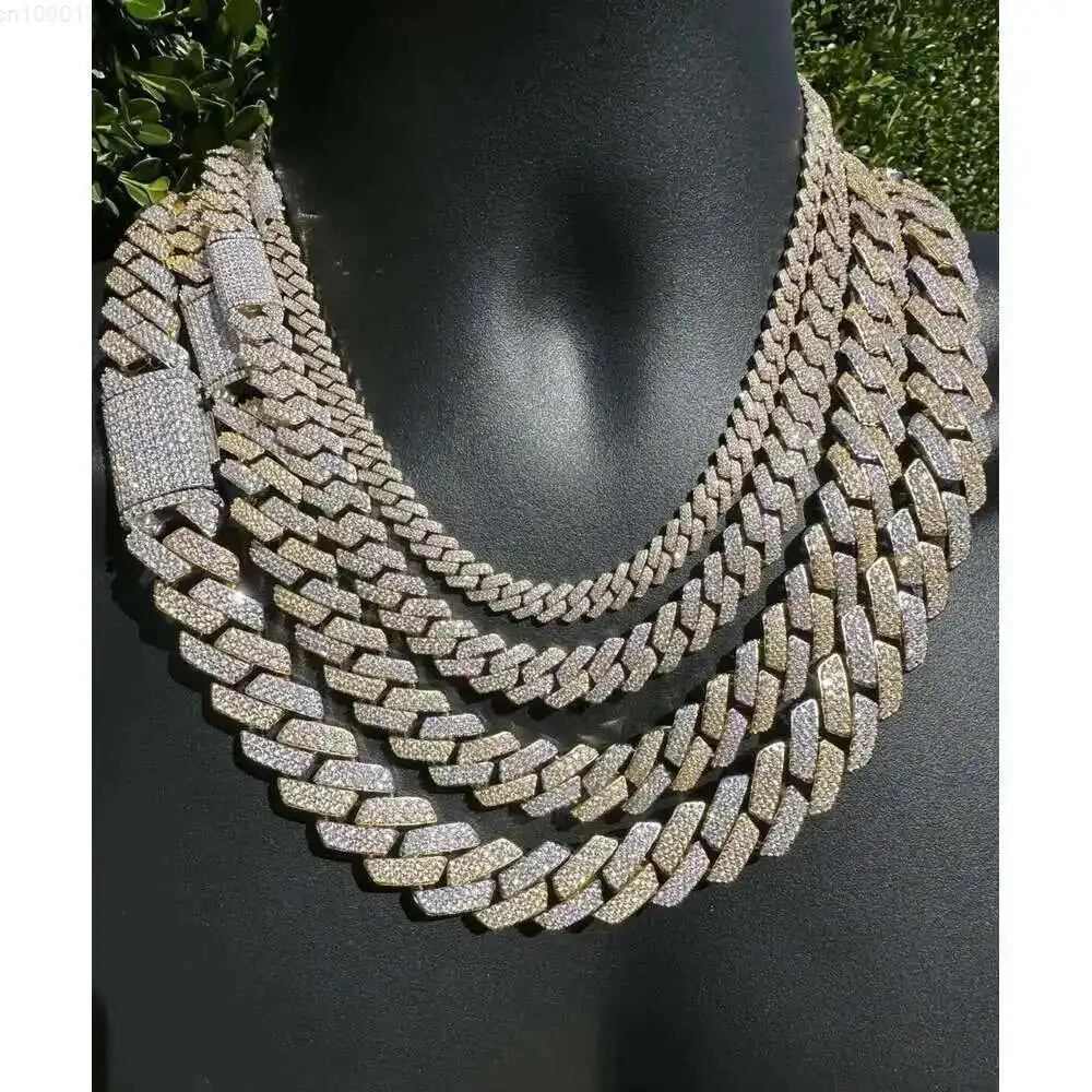 Two Tone Rapper Style Hip Hop Necklace S925 8mm 12mm 16mm Moissanite Diamond 2 Row Prong Setting Miami Cuban Link Chain
Two Tone Rapper Style Hip Hop Necklace S925 8mm 12mm 16mm Moissanite Diamond 2 Row Prong Setting Miami Cuban Link Chain