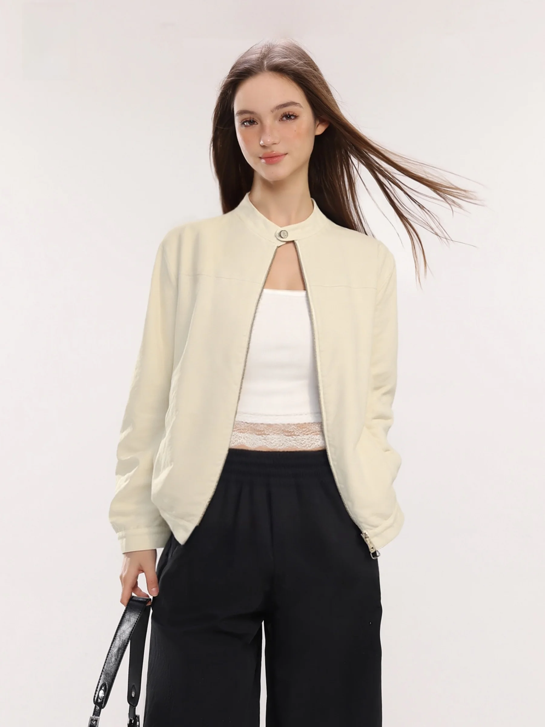 Retro Sle ort Workwear Jaet Women's Spicy Girl Zipper Cardigan Stand Collar Utili Coat in Beige Color for Autumn Season
Retro Sle ort Workwear Jaet Women's Spicy Girl Zipper Cardigan Stand Collar Utili Coat in Beige Color for Autumn Season