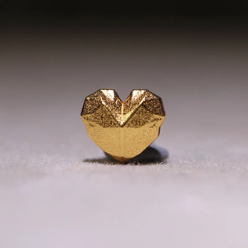 Antique Cut-Facet Heart Spacer S925 Unplated Sterling Silver Vintage Connector for Cultural Jewelry and Charms
Antique Cut-Facet Heart Spacer S925 Unplated Sterling Silver Vintage Connector for Cultural Jewelry and Charms