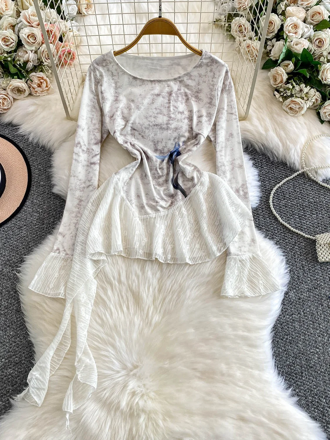 Ele Early Autumn T-irt Women's Lace Bell Sve Print High Waist Skirt Front Zipper Long Sve round Ne Pullover Top
Ele Early Autumn T-irt Women's Lace Bell Sve Print High Waist Skirt Front Zipper Long Sve round Ne Pullover Top