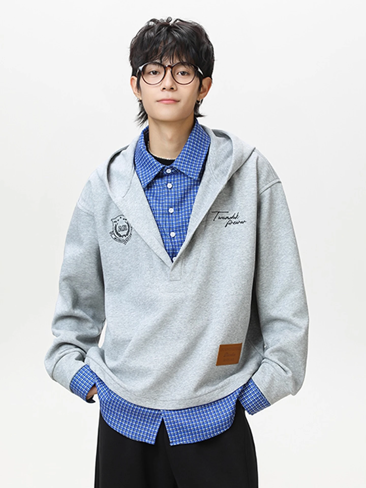 Мужская толстовка American Sle с капюшоном, в клетку, с лоскутными вставками, свободного кроя, из плотной ткани, модная, брендовая, осенняя, в уличном стиле
Мужская толстовка American Sle с капюшоном, в клетку, с лоскутными вставками, свободного кроя, из плотной ткани, модная, брендовая, осенняя, в уличном стиле