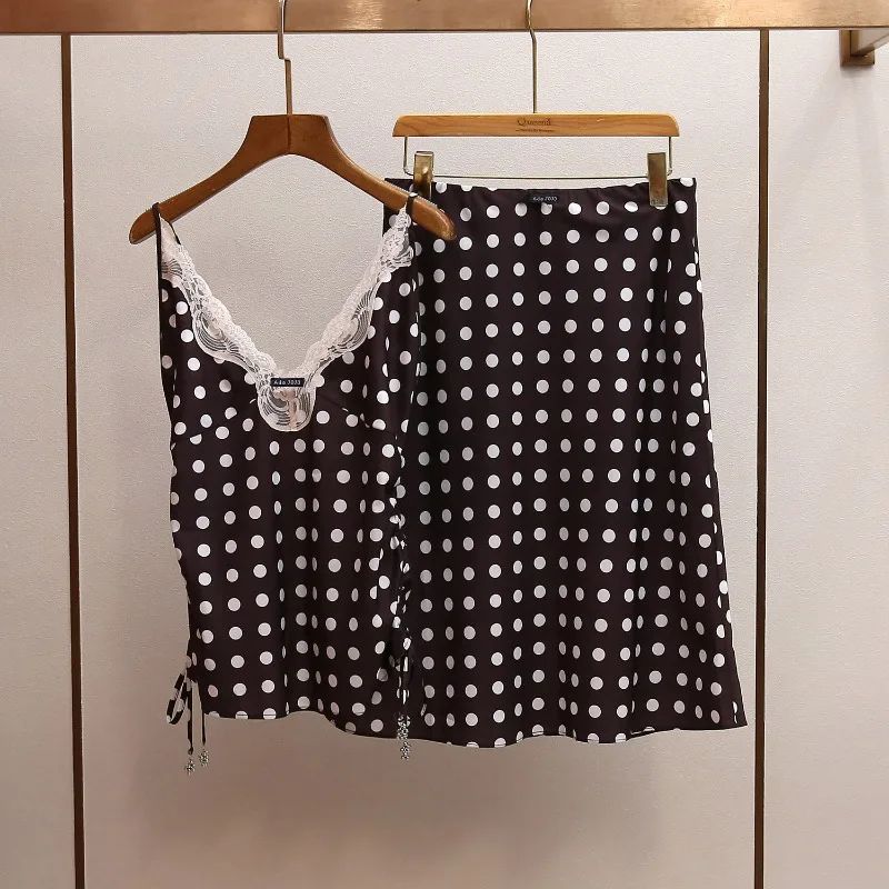 Shenzhen Nanyou High-end Women's Clothing Summer New Vacation Style Sexy Lace Halter + Polka Dot Skirt Set for Women Fashionable
Shenzhen Nanyou High-end Women's Clothing Summer New Vacation Style Sexy Lace Halter + Polka Dot Skirt Set for Women Fashionable