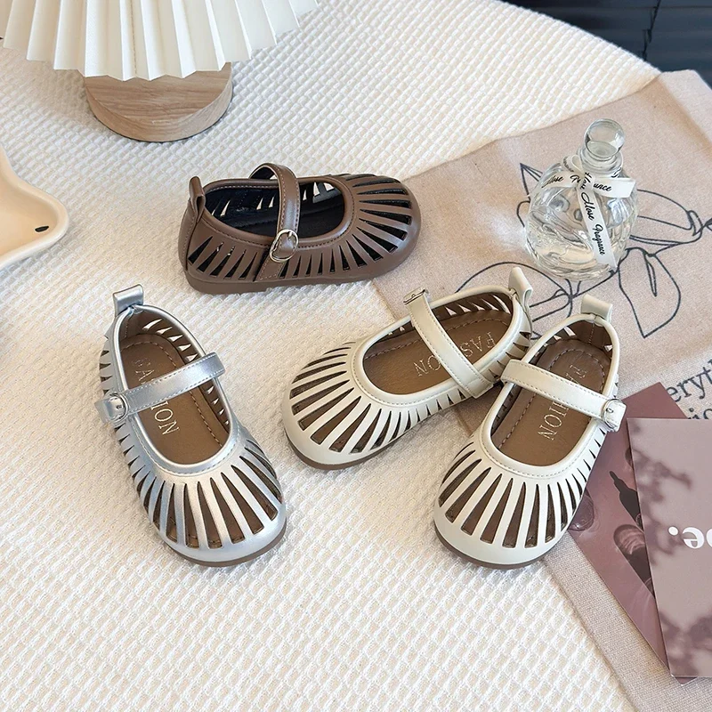 Children Casual Sandals for Girls 2025 Summer New Fashion Korean Style Soft Bottom Non-slip Versatile Cut-outs Roman Beach Shoes
Children Casual Sandals for Girls 2025 Summer New Fashion Korean Style Soft Bottom Non-slip Versatile Cut-outs Roman Beach Shoes