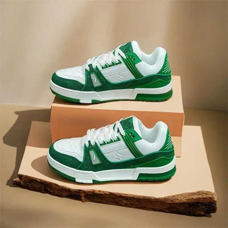 Stylish and Comfortable Running Mesh shoes: Versatile Trendy Casual Sports Retro Running Shoes - Unisex Couple
Stylish and Comfortable Running Mesh shoes: Versatile Trendy Casual Sports Retro Running Shoes - Unisex Couple