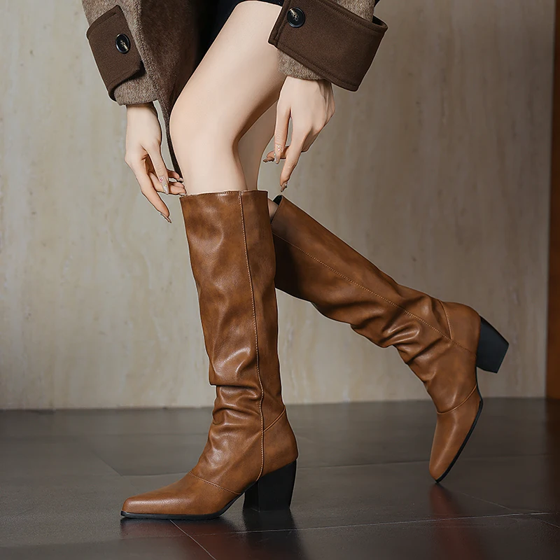 Big Size 34-45 Autumn Winter New Vintage Pleated Women Knee High Boots Pointed Toe Block Heels Ladies British Style Knight Boots
Big Size 34-45 Autumn Winter New Vintage Pleated Women Knee High Boots Pointed Toe Block Heels Ladies British Style Knight Boots