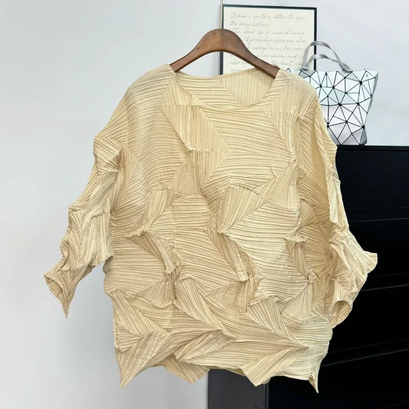 Miyake Pleated Loose Batwing Sleeve T-Shirt 2026 Summer Solid Color Lightweight Stretch Women's No-Iron Short Top Clothing
Miyake Pleated Loose Batwing Sleeve T-Shirt 2026 Summer Solid Color Lightweight Stretch Women's No-Iron Short Top Clothing