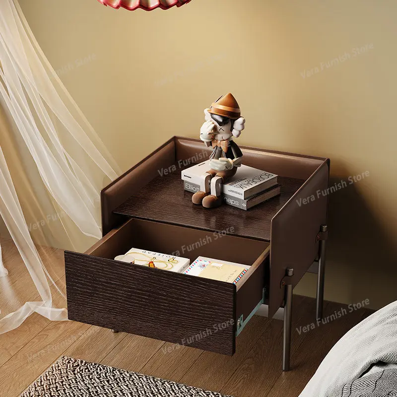 Italian Minimalist Console Tables High-end Saddle Leather Master Bedroom Nightstands Designer Light Luxury Furniture Kast JT40C
Italian Minimalist Console Tables High-end Saddle Leather Master Bedroom Nightstands Designer Light Luxury Furniture Kast JT40C