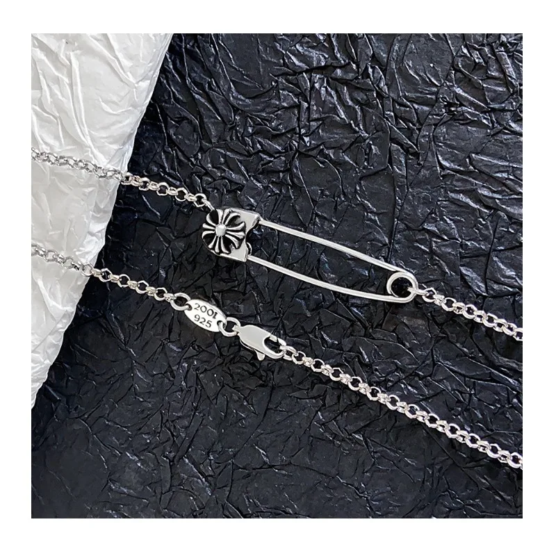 Chaoxuan Luo Xin Same Pin Cross Necklace Female Thai Silver Light Luxury Paper Clip Clavicle Chain
Chaoxuan Luo Xin Same Pin Cross Necklace Female Thai Silver Light Luxury Paper Clip Clavicle Chain