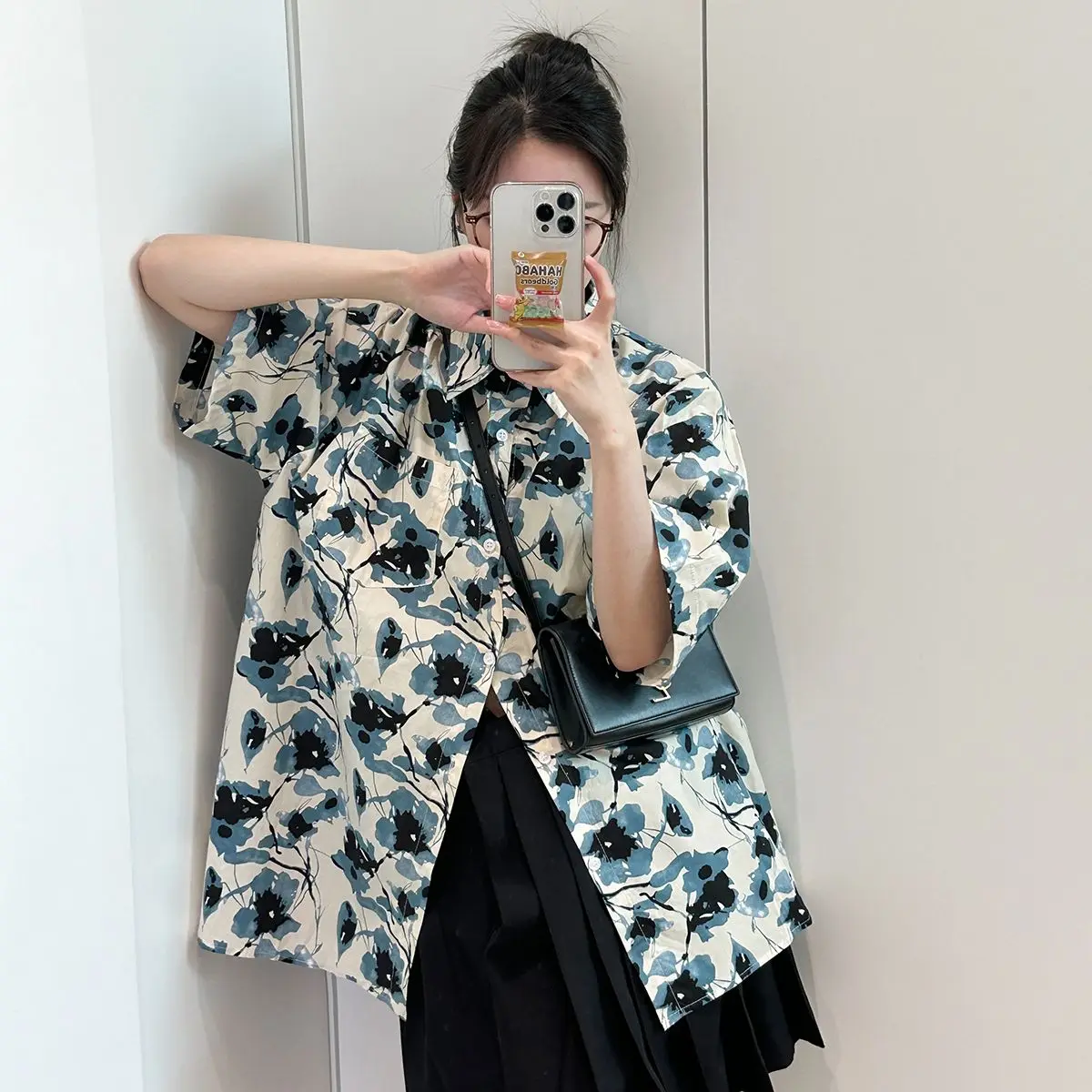 Summer American retro printed shirts for women, summer thin shirts for students, loose short-sleeved tops for women, fashionable
Summer American retro printed shirts for women, summer thin shirts for students, loose short-sleeved tops for women, fashionable