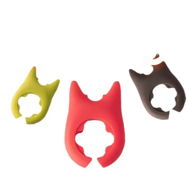 Kitchen Multifunctional Spatula Holder Silicone Anti-overflow Spoon Holder Cooking Pot Kitchen Anti-scalding Clip Gadgets
Kitchen Multifunctional Spatula Holder Silicone Anti-overflow Spoon Holder Cooking Pot Kitchen Anti-scalding Clip Gadgets