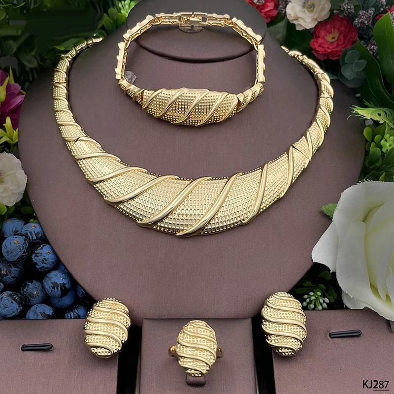 Luxury Women Jewelry Set Dubai Classic Necklace Earrings Ring bracelet Simple Style Wedding Party Gifts
Luxury Women Jewelry Set Dubai Classic Necklace Earrings Ring bracelet Simple Style Wedding Party Gifts