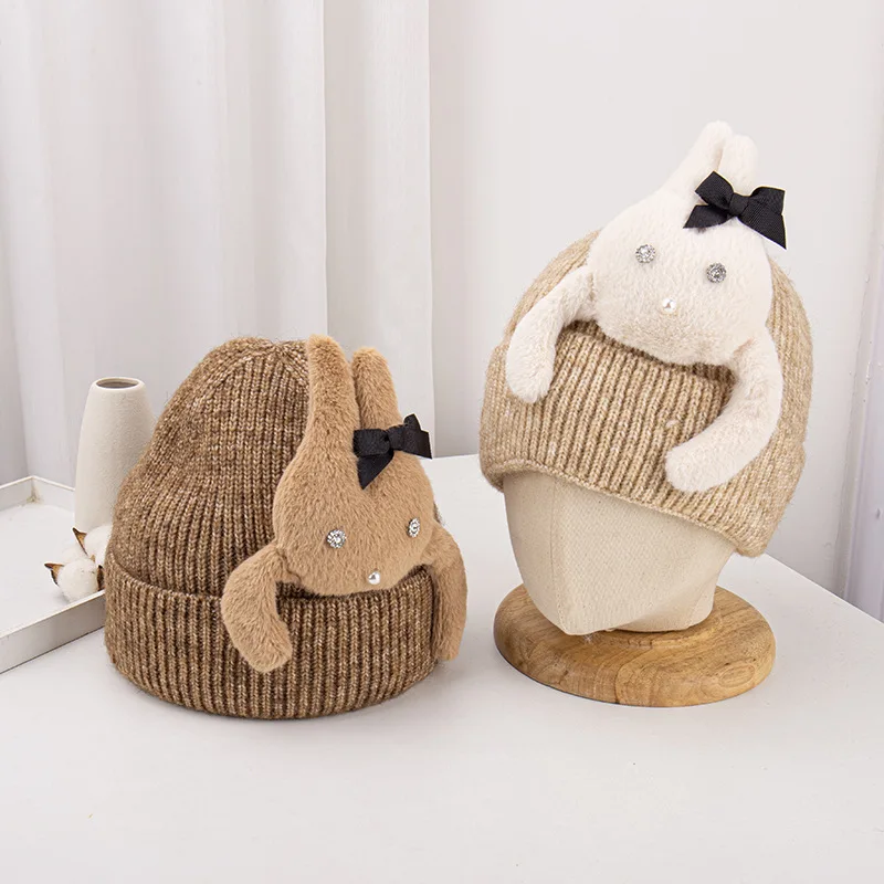 Winter new cute plush doll rabbit knitted hat girls outdoor pullover skiing warm rabbit ears wool cold HT230313
Winter new cute plush doll rabbit knitted hat girls outdoor pullover skiing warm rabbit ears wool cold HT230313