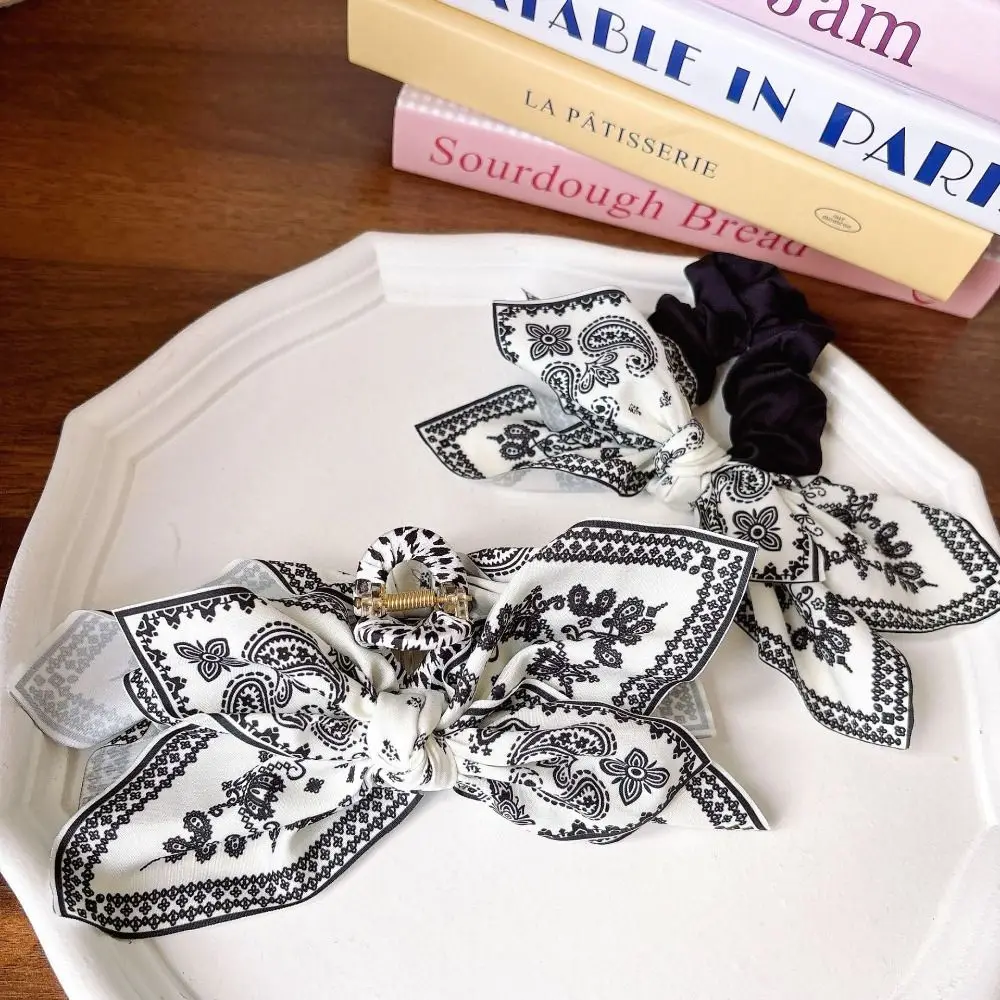 Fashion Bowknot Bow Hair Claw Cute Hairpin French Style Cashew Flower Hair Clip Cloth Big Hair Claw Bow Hair Rope Girl
Fashion Bowknot Bow Hair Claw Cute Hairpin French Style Cashew Flower Hair Clip Cloth Big Hair Claw Bow Hair Rope Girl