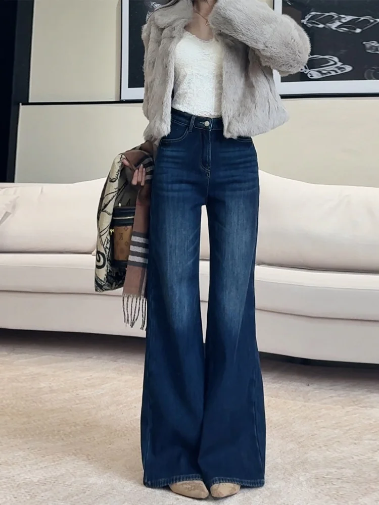 Thickened Fleece Lined Straight Leg Jeans Women's Winter plus Size Slimming High Waist Wide Leg Pants Comfortable Breathable
Thickened Fleece Lined Straight Leg Jeans Women's Winter plus Size Slimming High Waist Wide Leg Pants Comfortable Breathable