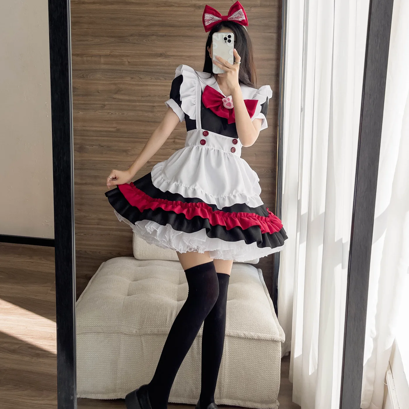 Halloween Devil Maid Lolita Gothic Style Christmas Women's Costume Maid Uniform Role-playing Female Waitress Outfit
Halloween Devil Maid Lolita Gothic Style Christmas Women's Costume Maid Uniform Role-playing Female Waitress Outfit