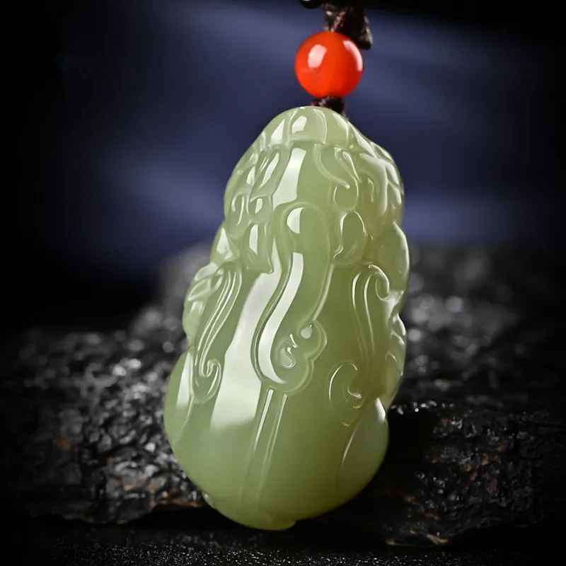 Hetian Green Pixiu Men's Keychain Pendant Jade Necklace
Hetian Green Pixiu Men's Keychain Pendant Jade Necklace