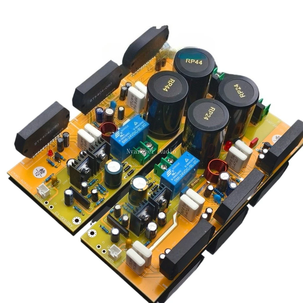 Плата усилителя STK404-090 с тремя параллельными каналами, воссоздающая звучание золотого века.
Плата усилителя STK404-090 с тремя параллельными каналами, воссоздающая звучание золотого века.
