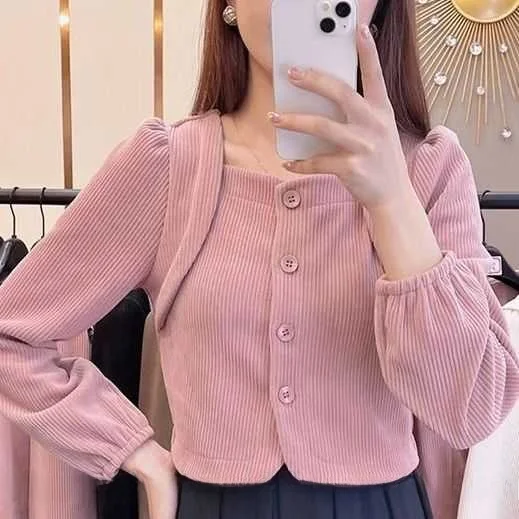 Ретро-топ в стиле Gentle Sle, с длинными рукавами, для женщин, весна-осень, новый, милый, модный, молодежный, стройнящий, повседневный крой
Ретро-топ в стиле Gentle Sle, с длинными рукавами, для женщин, весна-осень, новый, милый, модный, молодежный, стройнящий, повседневный крой