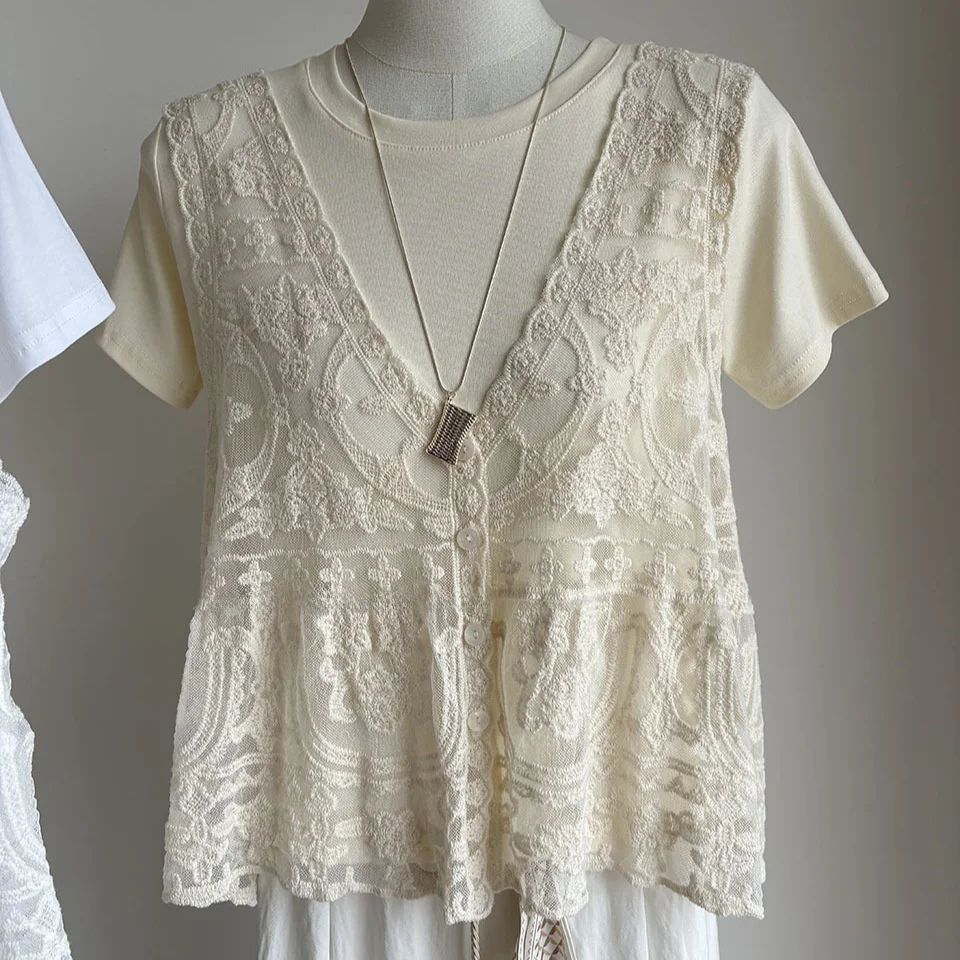 Summer Unique Lace Tank Top Short Sleeve T-Shirt Two-Piece Set Women's Beautiful Belly Covering Fashionable Casual Sportswear
Summer Unique Lace Tank Top Short Sleeve T-Shirt Two-Piece Set Women's Beautiful Belly Covering Fashionable Casual Sportswear