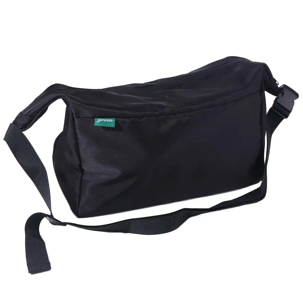 Simple Lightweight Oxford Crossbody Bag Black Korean Style Single Shoulder Bag Adjustable Solid Color Messenger Bag Picnic
Simple Lightweight Oxford Crossbody Bag Black Korean Style Single Shoulder Bag Adjustable Solid Color Messenger Bag Picnic